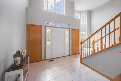 Tiny photo for 325 Forest Trail, South Elgin, IL 60177 (MLS # 12674034)