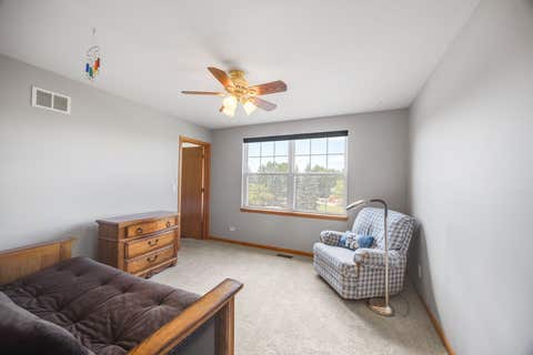 Tiny photo for 325 Forest Trail, South Elgin, IL 60177 (MLS # 12674034)