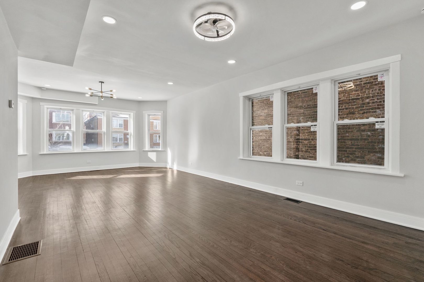 7811 S Honore Street