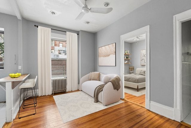 20 E Goethe Street 206