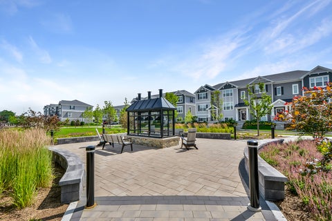 Tiny photo for 2129 Yellowstone Boulevard, Mundelein, IL 60060 (MLS # 12733525)