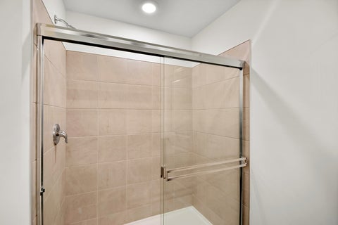 Tiny photo for 2129 Yellowstone Boulevard, Mundelein, IL 60060 (MLS # 12733525)