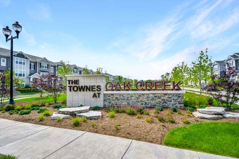 Tiny photo for 2129 Yellowstone Boulevard, Mundelein, IL 60060 (MLS # 12733525)