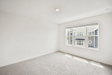 Tiny photo for 2129 Yellowstone Boulevard, Mundelein, IL 60060 (MLS # 12733525)