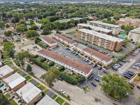 Tiny photo for 8501 Linder Court, Skokie, IL 60077 (MLS # 12773897)