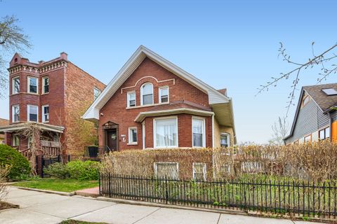 Photo of 2231 N Lawndale Avenue, Chicago, IL 60647 (MLS # 12614144)