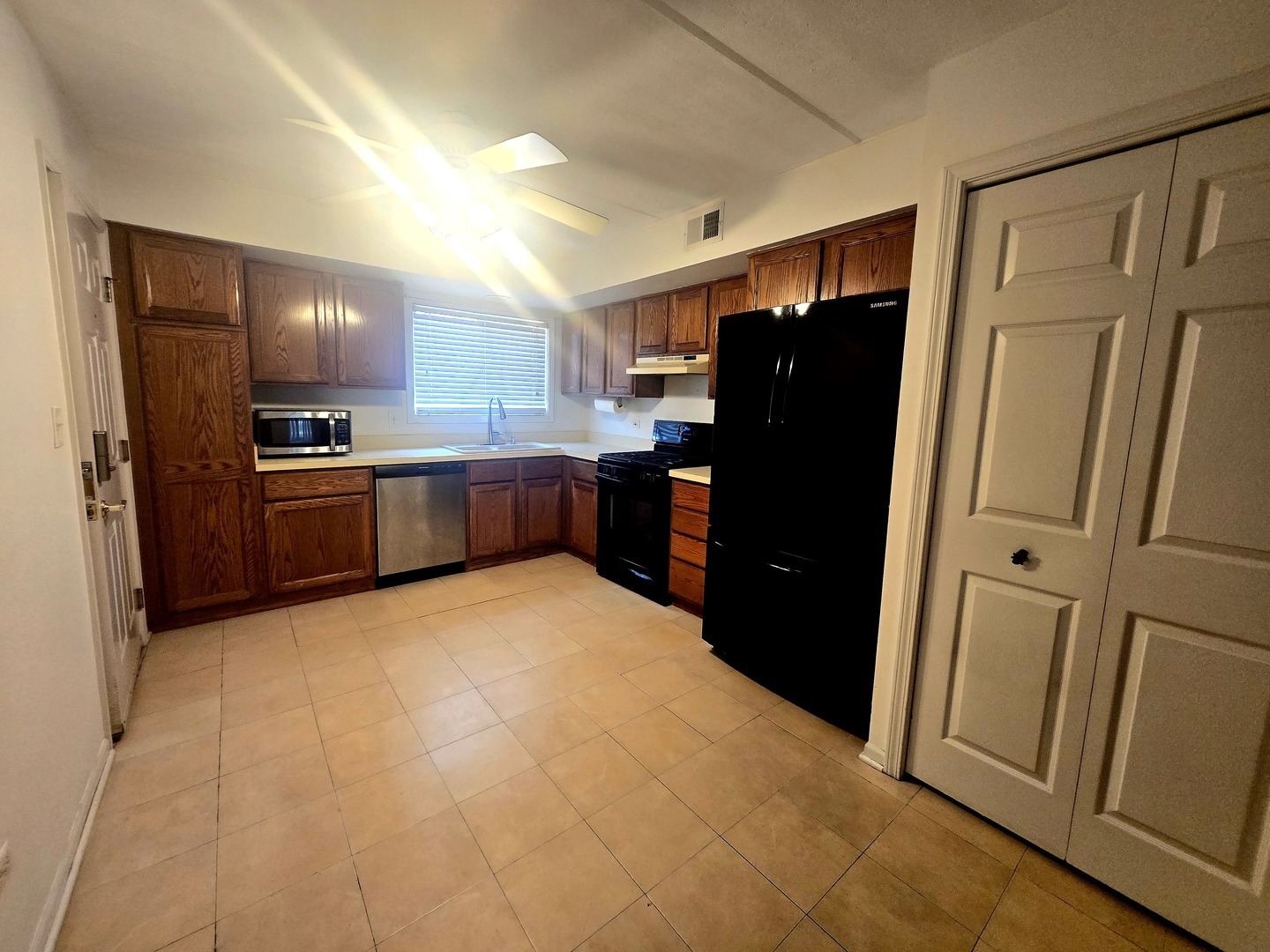 7867 N CALDWELL Avenue 106