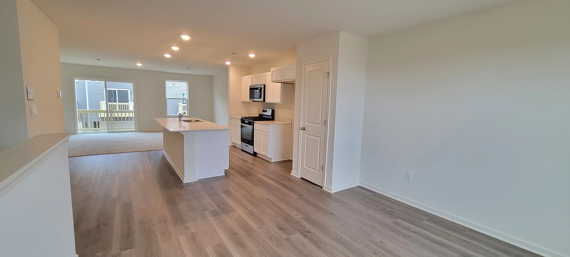 6560 Linden Trail B
