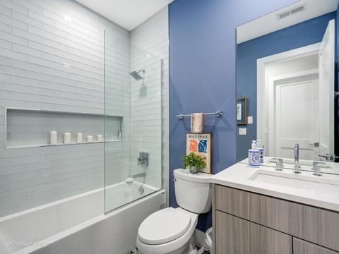 Tiny photo for 2335 W Montrose Avenue #2, Chicago, IL 60618 (MLS # 12557465)