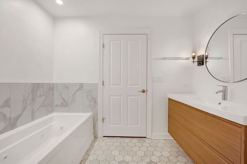 Tiny photo for 1071 W 15th Street #109, Chicago, IL 60608 (MLS # 12602383)