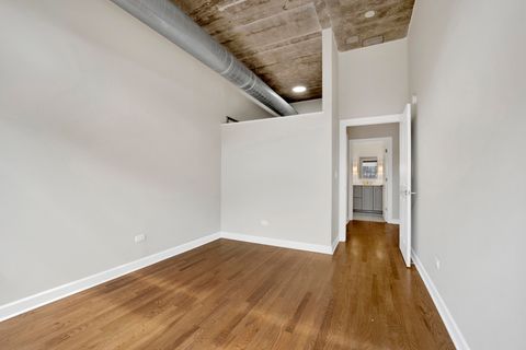 Tiny photo for 1071 W 15th Street #109, Chicago, IL 60608 (MLS # 12602383)