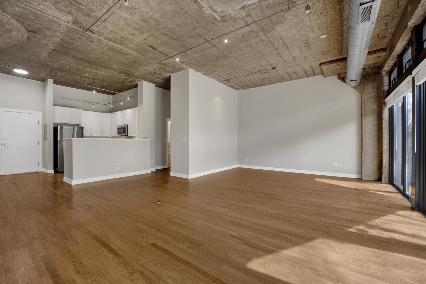 1071 W 15th Street 109