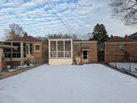 Tiny photo for 8212 S Colfax Avenue, Chicago, IL 60617 (MLS # 12570103)