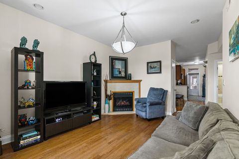 Tiny photo for 7654 N Greenview Avenue #2, Chicago, IL 60626 (MLS # 12626855)