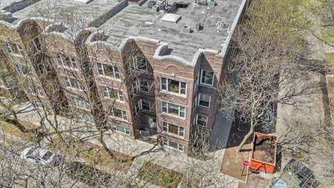 Photo of 7654 N Greenview Avenue #2, Chicago, IL 60626 (MLS # 12626855)