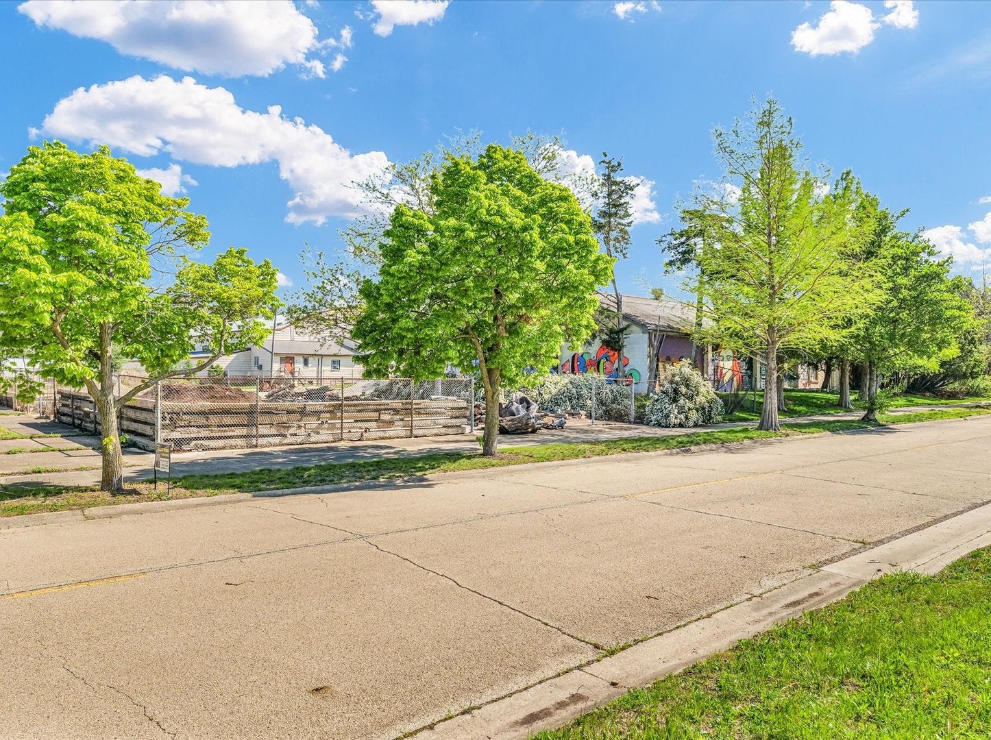 121 E Neal Drive 1