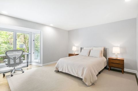 Tiny photo for 55 Trowbridge Circle, Lake Bluff, IL 60044 (MLS # 12492825)