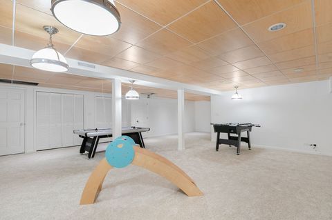 Tiny photo for 55 Trowbridge Circle, Lake Bluff, IL 60044 (MLS # 12492825)