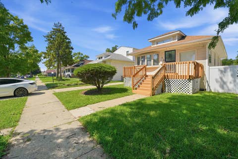 Tiny photo for 1426 S 18th Avenue, Maywood, IL 60153 (MLS # 12736376)
