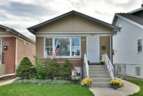 Tiny photo for 7127 W Summerdale Avenue, Chicago, IL 60656 (MLS # 12508071)
