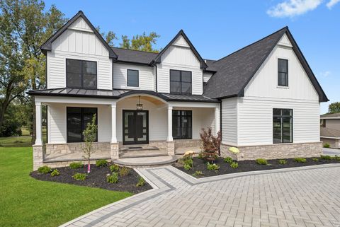 Tiny photo for 15W670 83rd Street, Burr Ridge, IL 60527 (MLS # 12694969)