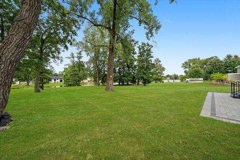 Tiny photo for 15W670 83rd Street, Burr Ridge, IL 60527 (MLS # 12694969)