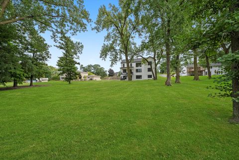 Tiny photo for 15W670 83rd Street, Burr Ridge, IL 60527 (MLS # 12694969)