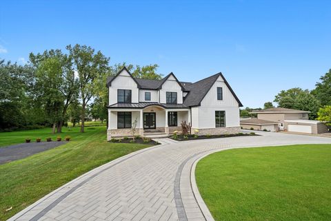 Tiny photo for 15W670 83rd Street, Burr Ridge, IL 60527 (MLS # 12694969)