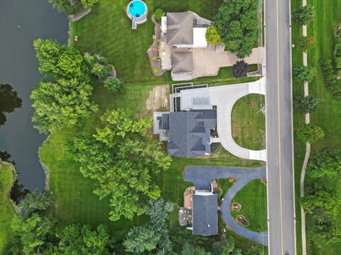 Tiny photo for 15W670 83rd Street, Burr Ridge, IL 60527 (MLS # 12694969)