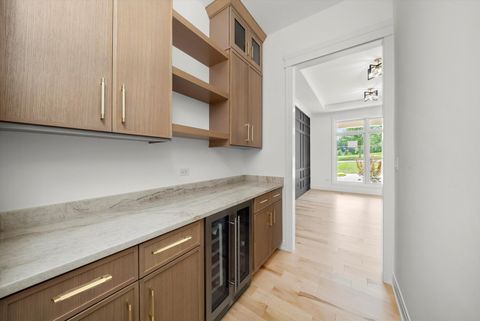 Tiny photo for 15W670 83rd Street, Burr Ridge, IL 60527 (MLS # 12694969)