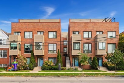 645 Custer Avenue 403 Evanston IL 60202