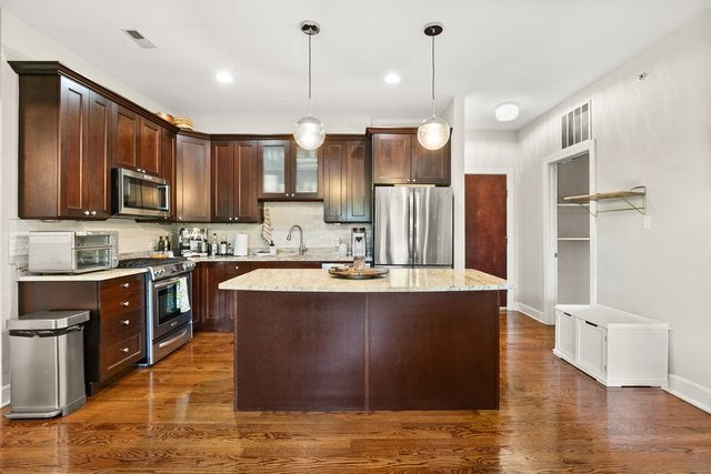 645 Custer Avenue 403