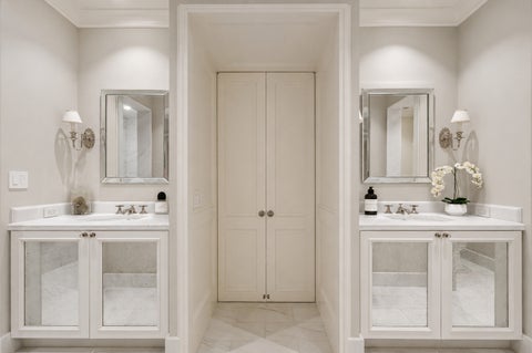 Tiny photo for 159 E Walton Place #7D, Chicago, IL 60611 (MLS # 12723886)