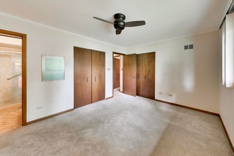 Tiny photo for 16W671 Fern Street, Willowbrook, IL 60527 (MLS # 12693868)