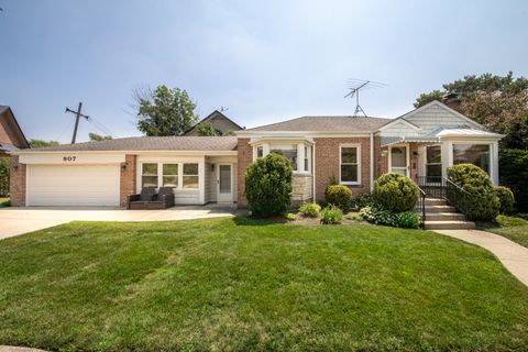 Photo of 907 Wilkinson Parkway, Park Ridge, IL 60068 (MLS # 12512624)