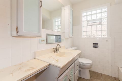 Tiny photo for 907 Wilkinson Parkway, Park Ridge, IL 60068 (MLS # 12512624)