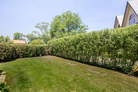 Tiny photo for 907 Wilkinson Parkway, Park Ridge, IL 60068 (MLS # 12512624)