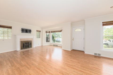 Tiny photo for 907 Wilkinson Parkway, Park Ridge, IL 60068 (MLS # 12512624)