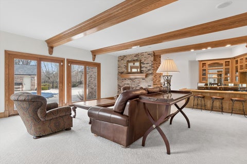 Tiny photo for 9 Squire Lane, St. Charles, IL 60174 (MLS # 12408553)