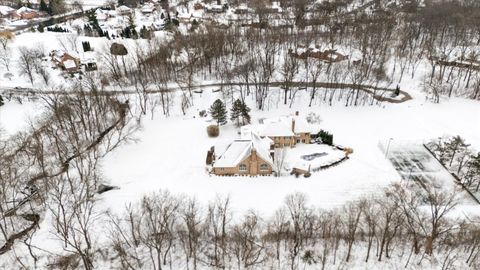 Tiny photo for 9 Squire Lane, St. Charles, IL 60174 (MLS # 12408553)