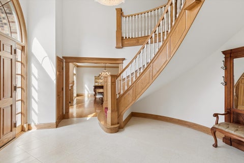 Tiny photo for 9 Squire Lane, St. Charles, IL 60174 (MLS # 12408553)