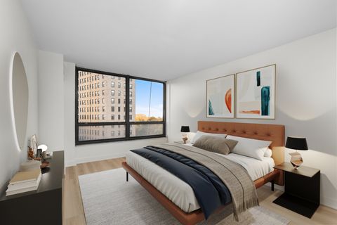 Tiny photo for 2020 N Lincoln Park W Park #6E, Chicago, IL 60614 (MLS # 12510769)