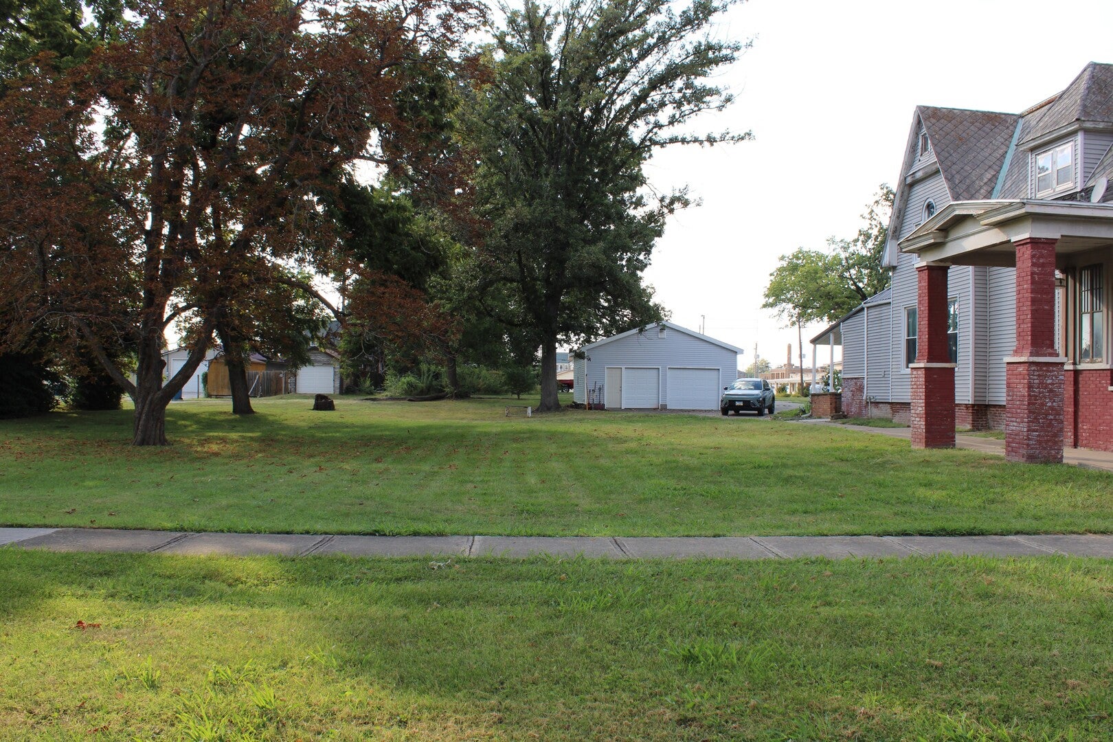 304 S Maple Street