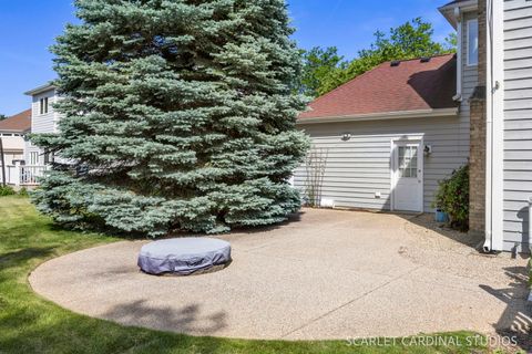 Tiny photo for 1600 Harris Drive, Aurora, IL 60502 (MLS # 12660871)