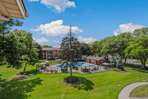 Tiny photo for 5337 Waterbury Court #2505, Crestwood, IL 60418 (MLS # 12666027)