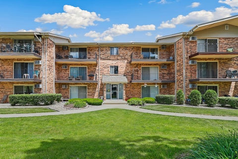 Photo of 5337 Waterbury Court #2505, Crestwood, IL 60418 (MLS # 12666027)