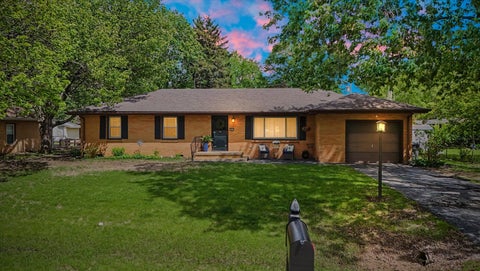 Photo of 1810 Bellamy Drive, Champaign, IL 61821 (MLS # 12694428)