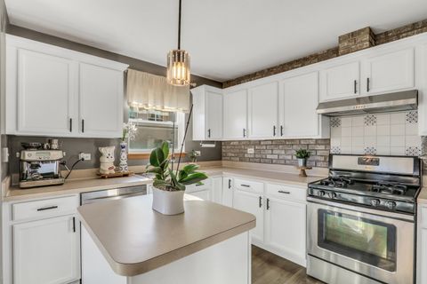 Tiny photo for 34394 N Goldenrod Court #END, Round Lake, IL 60073 (MLS # 12519396)