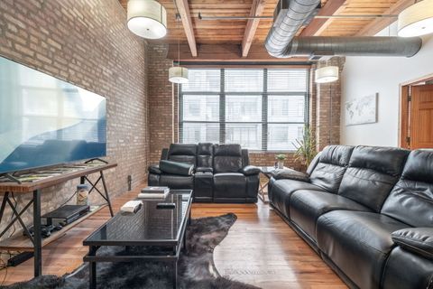 Tiny photo for 1017 W Washington Boulevard #3E, Chicago, IL 60607 (MLS # 12575046)