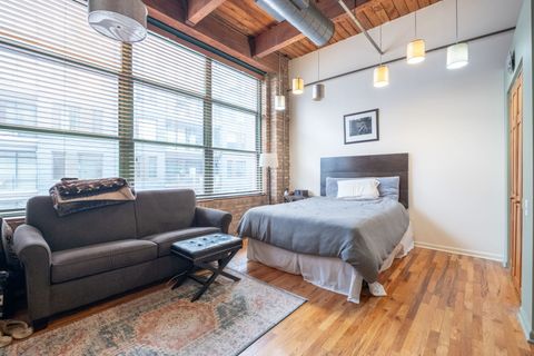 Tiny photo for 1017 W Washington Boulevard #3E, Chicago, IL 60607 (MLS # 12575046)